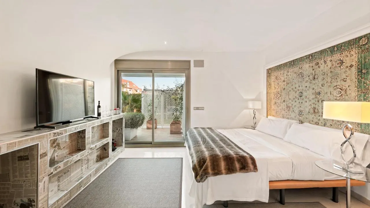 Molo 44 Suites Puerto Banus Marbella 4*,