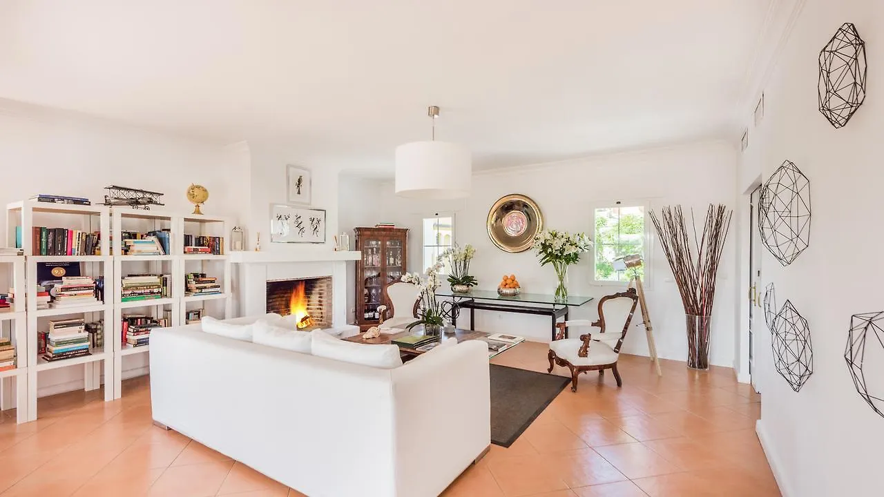 Pensión Molo 44 suites Puerto Banús Marbella