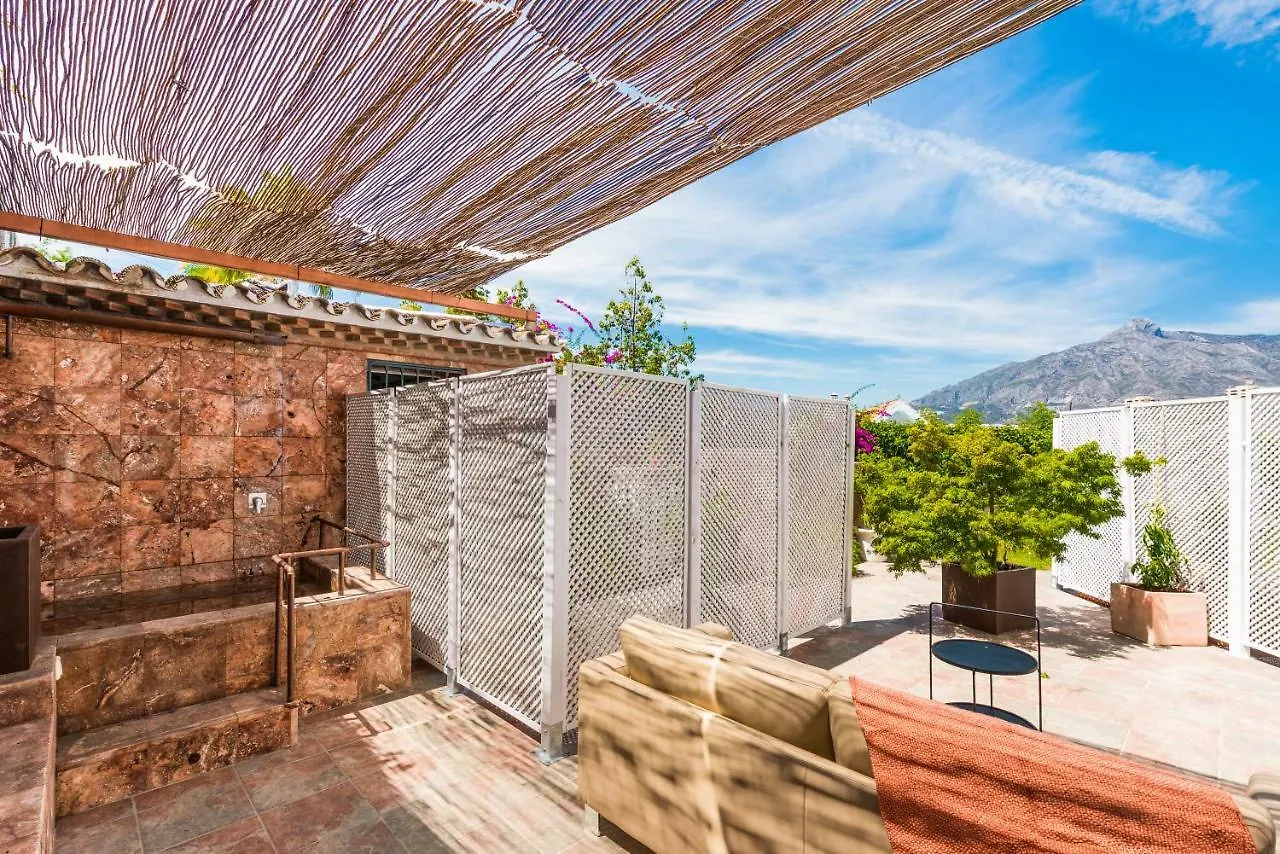 **** Pensión Molo 44 suites Puerto Banús Marbella España