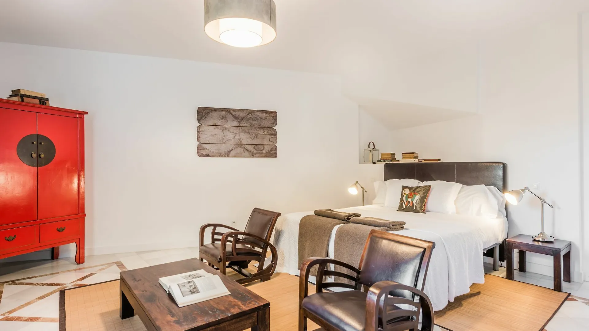 Molo 44 suites Puerto Banús Marbella España